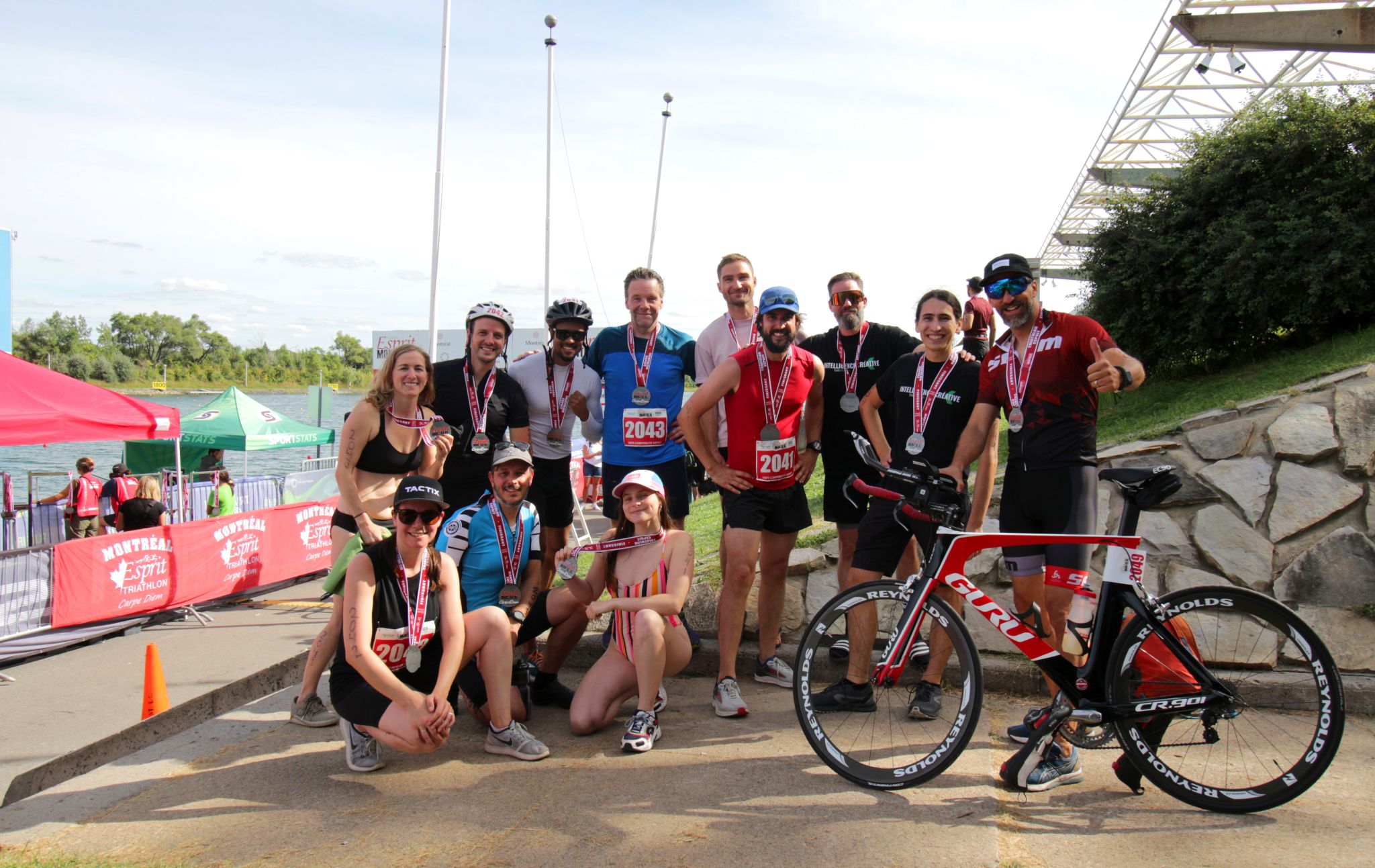 Équipe Tak Design avec Tactix Gear Shop